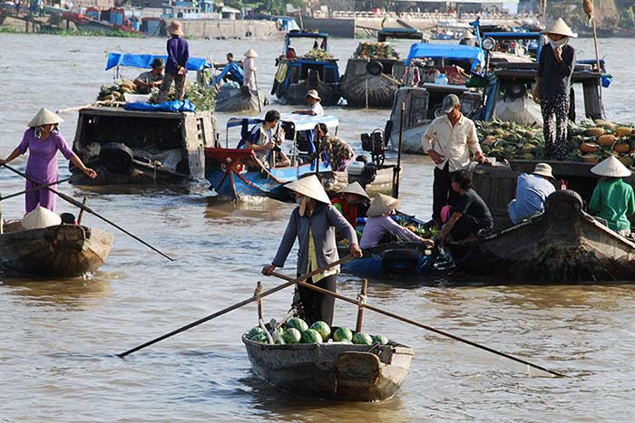 partir au vietnam en septembre marché flottant can tho